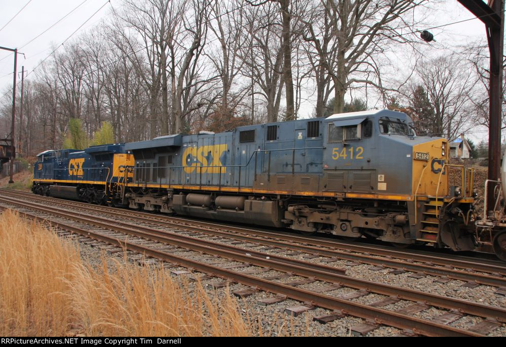 CSX 5412 on M404